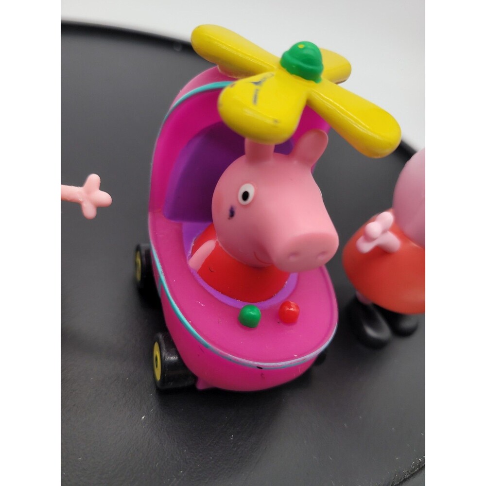 Lot Of 3 Peppa Pig Jazwares Pink Helicopter Rubber Plastic Action Figure 3" - Picture 4 of 14